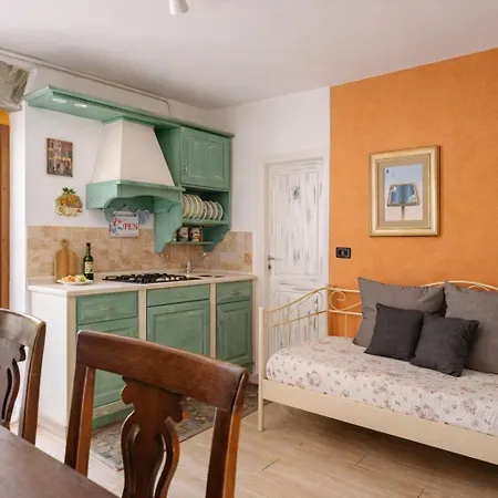 La casetta dei Sogni Casa con giardino e parcheggio privato vicino alle Cinque Terre Casa vacanze *